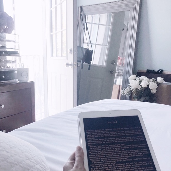 Meet your Stylist and Posher, Jax - Picture 5 of 5